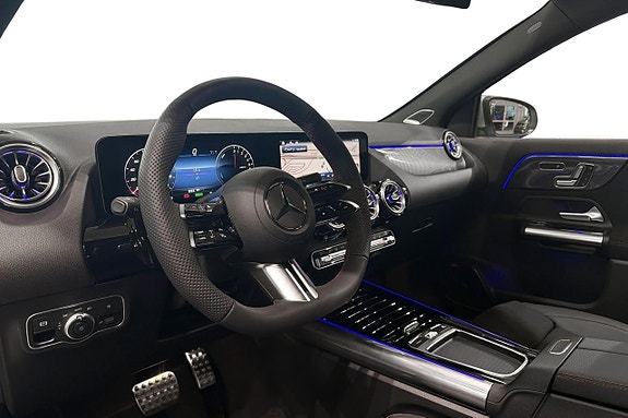 Mercedes-Benz GLA250 e 6 of 15