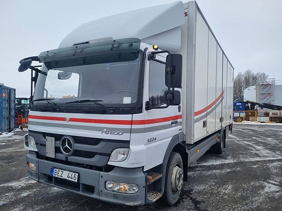 Mercedes Atego 1224 4x2 skåp