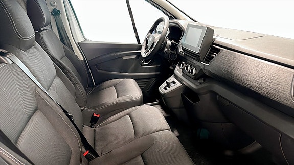 Renault Trafic 3 of 8
