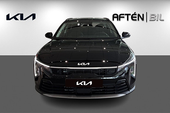 Kia K4 3 of 5