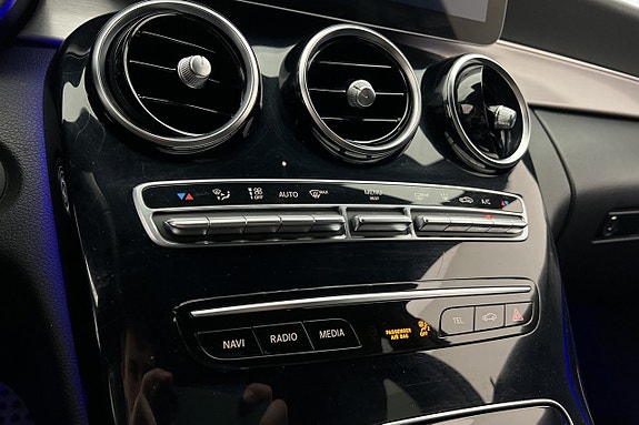 Mercedes-Benz C300 d 19 of 27
