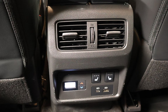 Nissan X-Trail 9 of 19