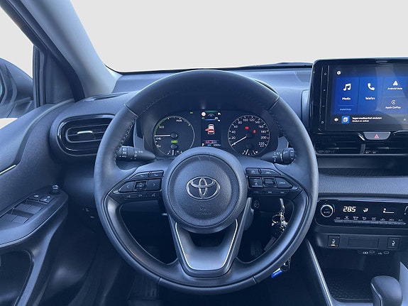 Toyota Yaris 10 of 13