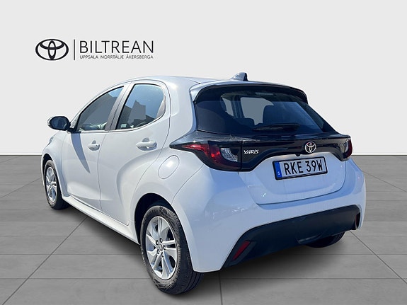 Toyota Yaris 4 of 13