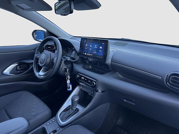 Toyota Yaris 6 of 13