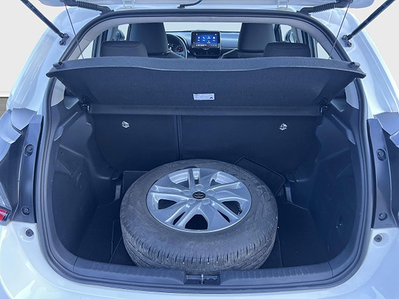 Toyota Yaris 11 of 13
