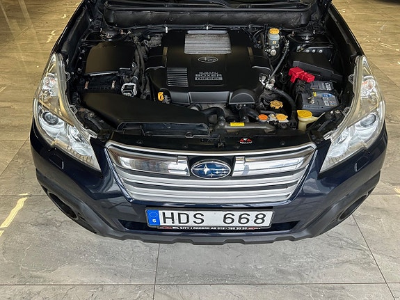 Subaru Outback 13 of 22