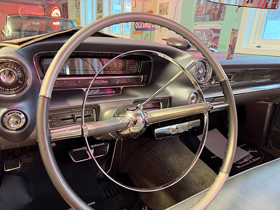Cadillac Eldorado Biarritz 7 of 24