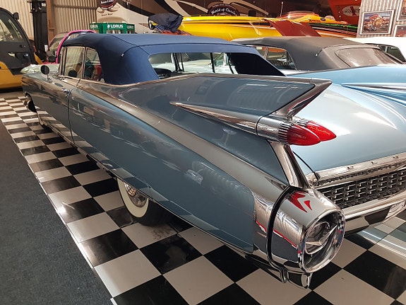 Cadillac Eldorado Biarritz 14 of 24