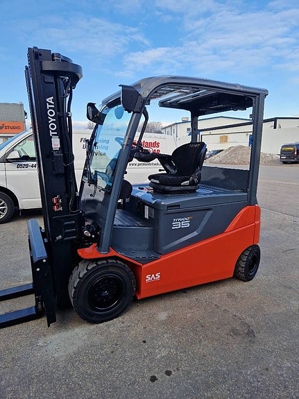 Toyota 8 FBMT 35 Container spec