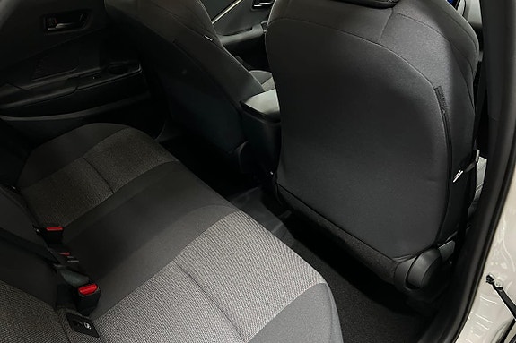 Toyota C-HR 7 of 19