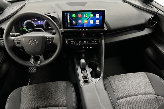 Toyota C-HR 8 of 19
