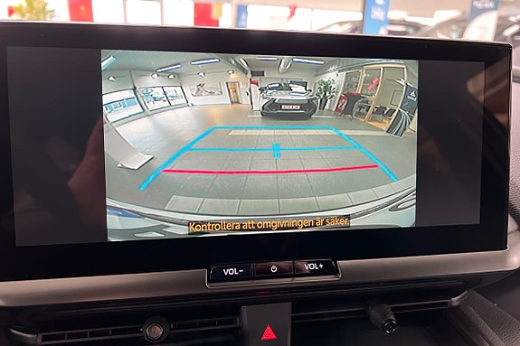 Toyota C-HR 19 of 19