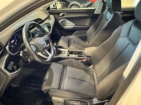 Audi Q3 8 of 21