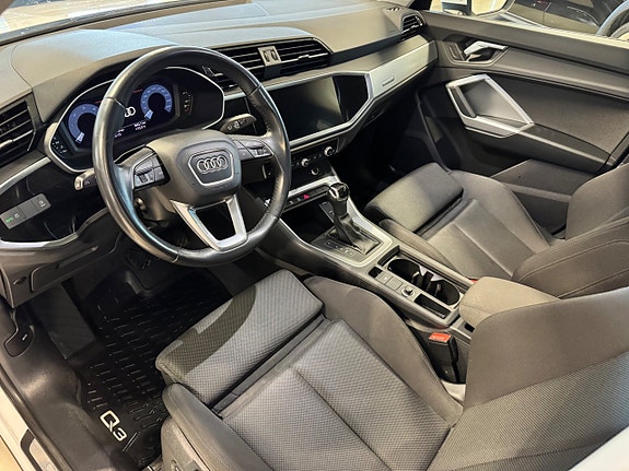 Audi Q3 7 of 21