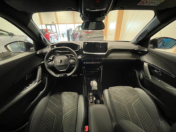 Peugeot 2008 9 of 19