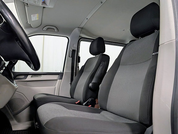 Volkswagen Transporter 9 of 14