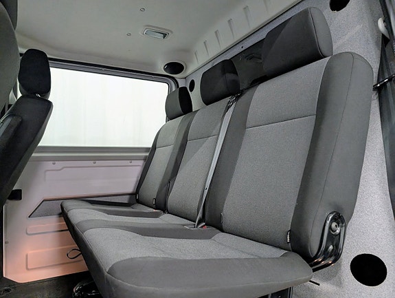 Volkswagen Transporter 11 of 14