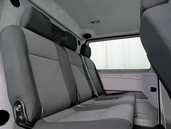 Volkswagen Transporter 12 of 14