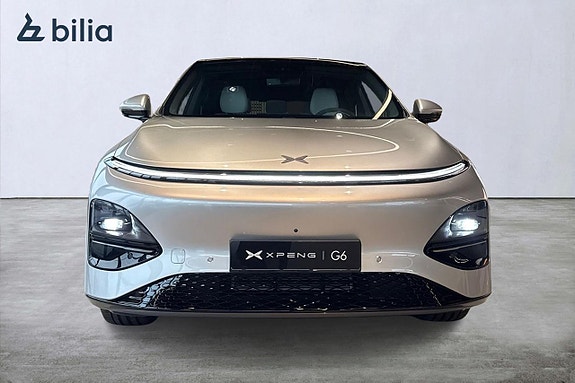 XPeng G6 3 of 5