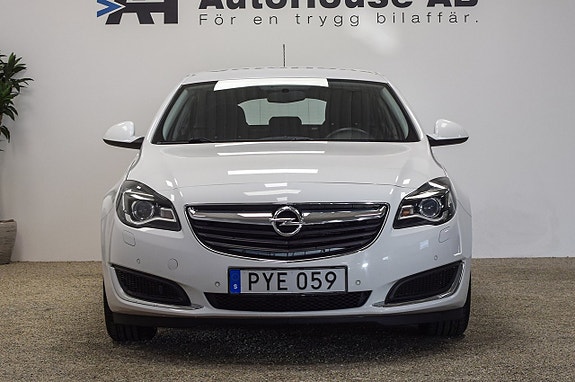 Opel Insignia 4 of 5