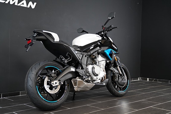 CFMOTO 675NK NYHET 4 of 14