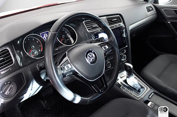 Volkswagen Golf VII 7 of 14