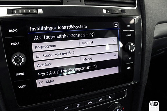 Volkswagen Golf VII 12 of 14
