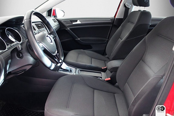 Volkswagen Golf VII 8 of 14