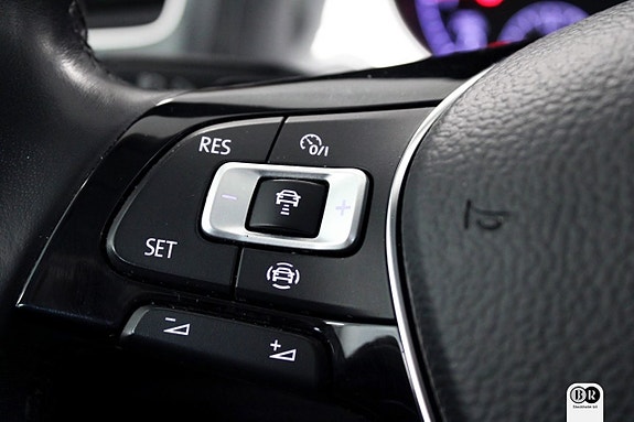 Volkswagen Golf VII 14 of 14