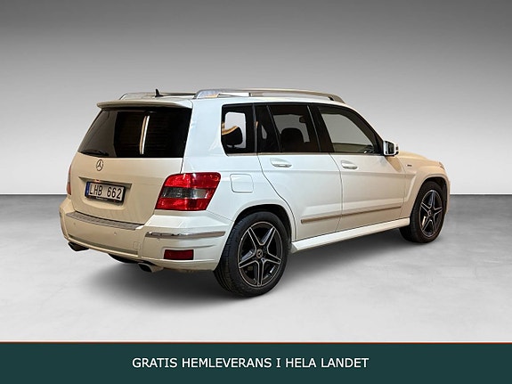 Mercedes-Benz GLK220 2 of 5