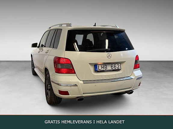 Mercedes-Benz GLK220 4 of 5