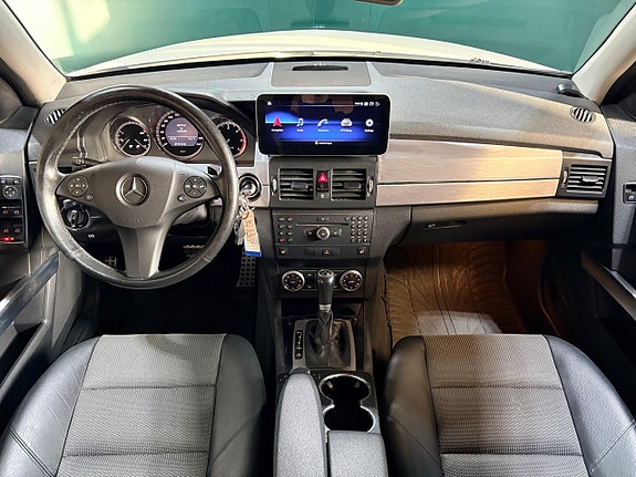 Mercedes-Benz GLK220 7 of 20