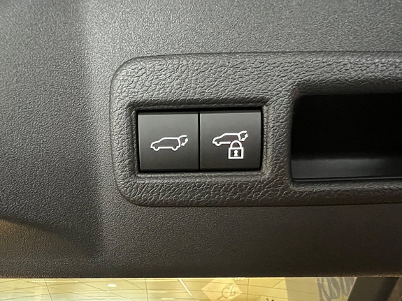 Subaru Solterra 16 of 17