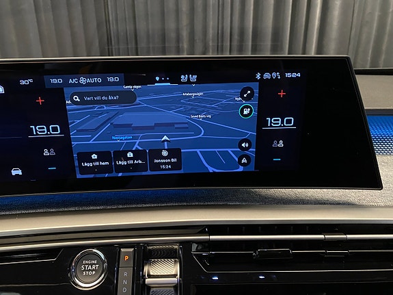 Peugeot e-5008 13 of 30