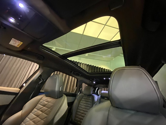 Peugeot e-5008 8 of 30