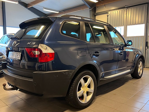 BMW X3 4 of 5