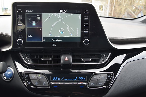 Toyota C-HR 11 of 23