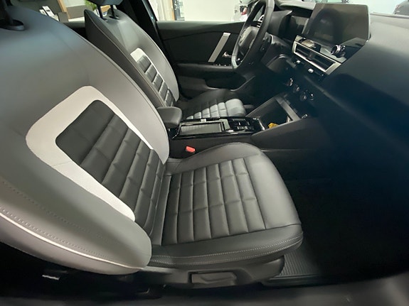 Citroen C4 9 of 16