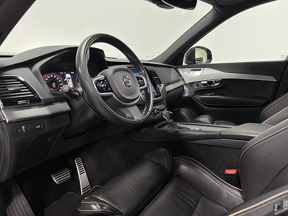 Volvo XC90 9 of 27