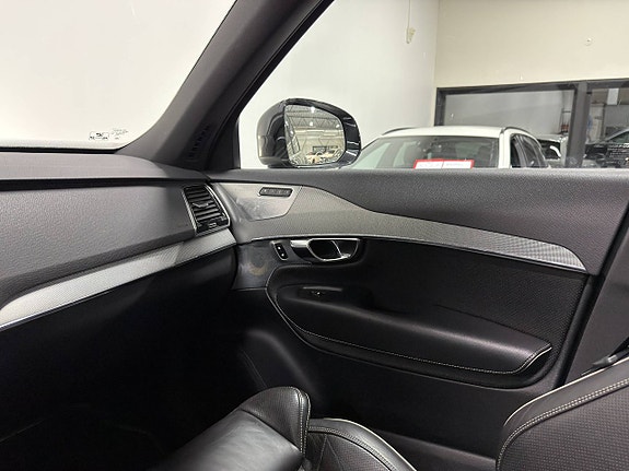 Volvo XC90 24 of 27