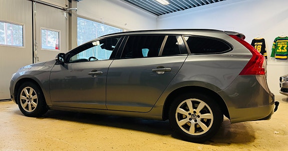Volvo V60 6 of 21