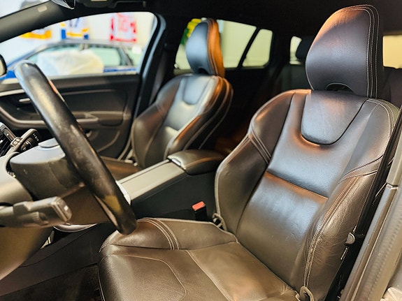 Volvo V60 14 of 21
