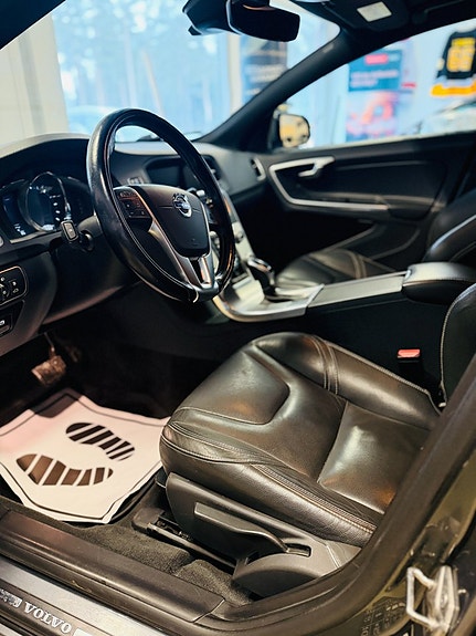 Volvo V60 12 of 21
