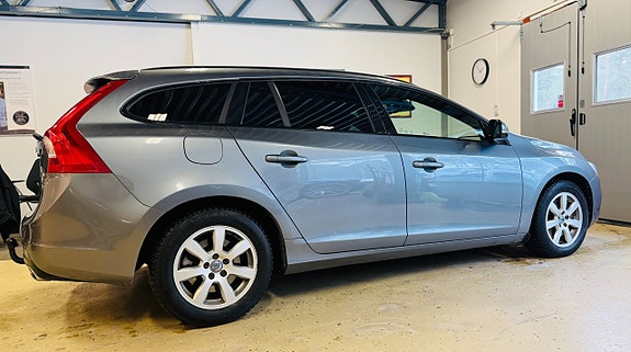 Volvo V60 11 of 21