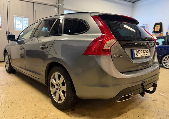Volvo V60 7 of 21