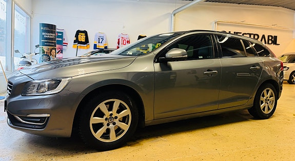 Volvo V60 4 of 5
