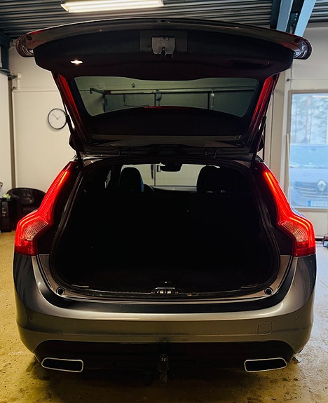 Volvo V60 9 of 21
