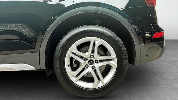 Audi Q5 6 of 12