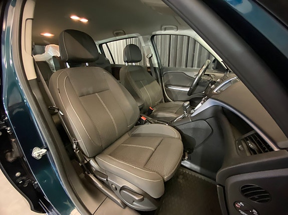 Opel Zafira Tourer 7 of 30
